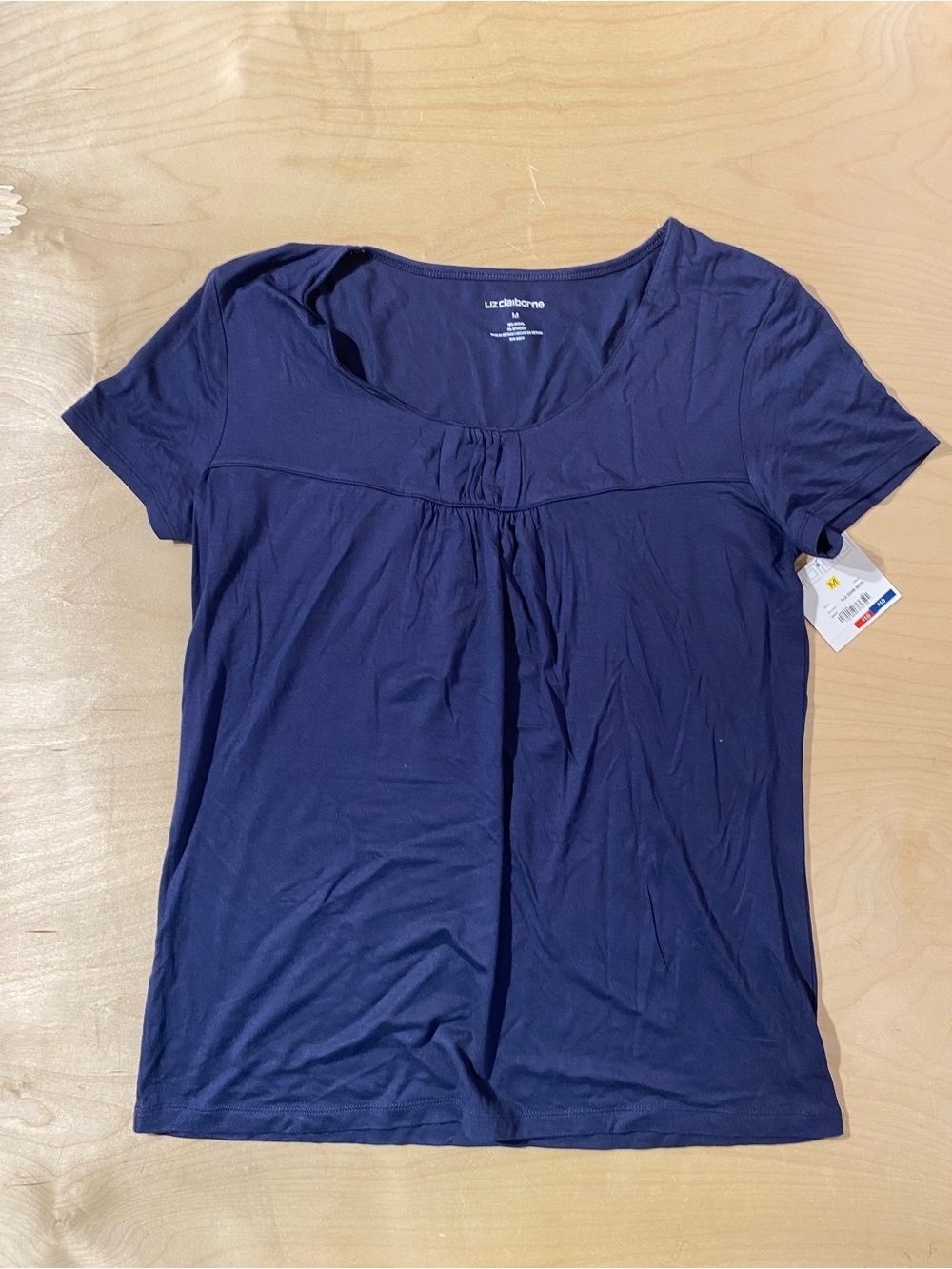 Liz Claiborne Navy Short-Sleeve Scoop Neck Top Medium (RV)
